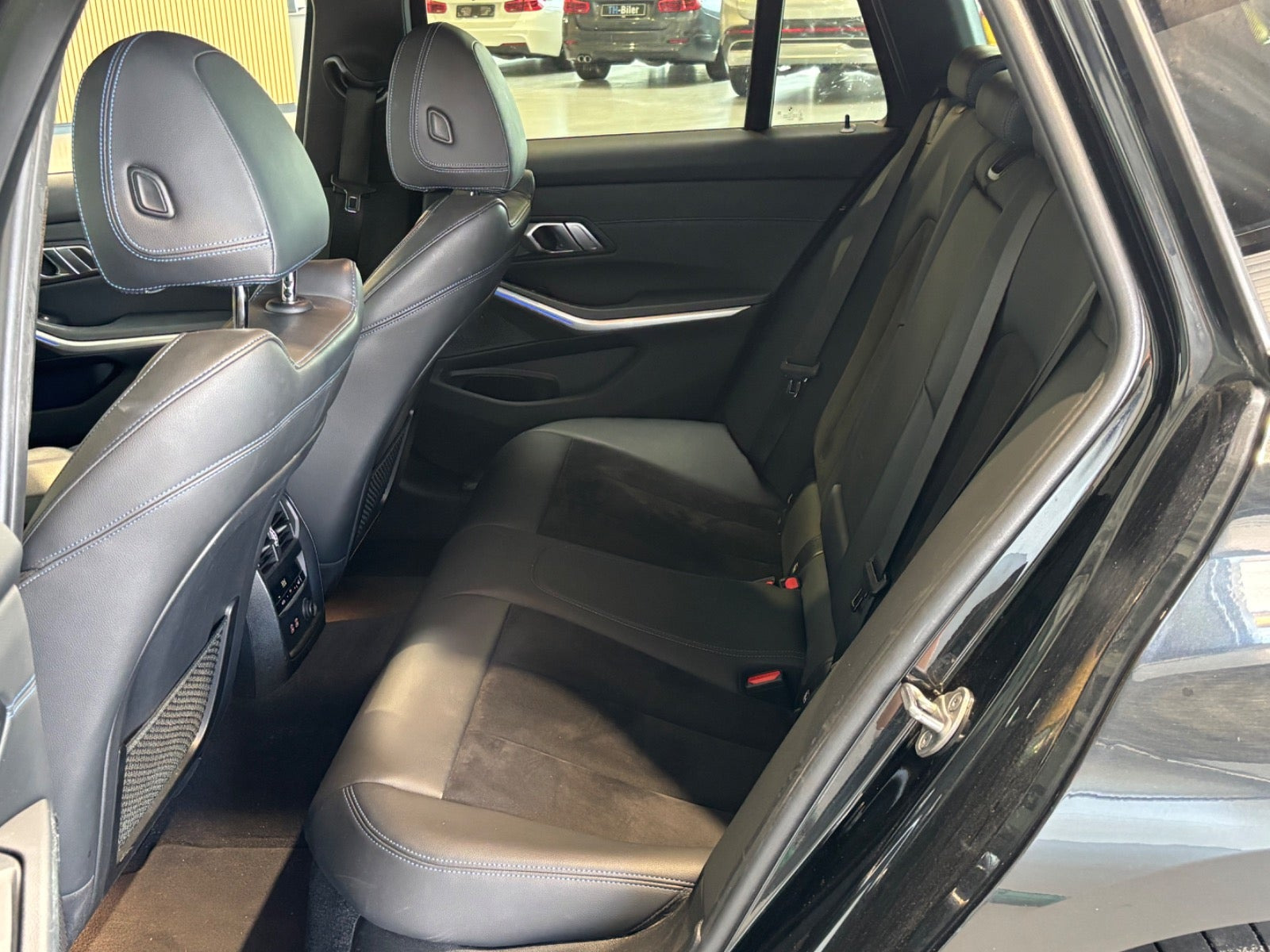 undefined BMW 320d fra 2020