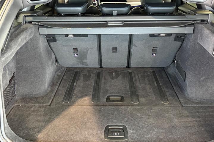 undefined BMW 320d fra 2020