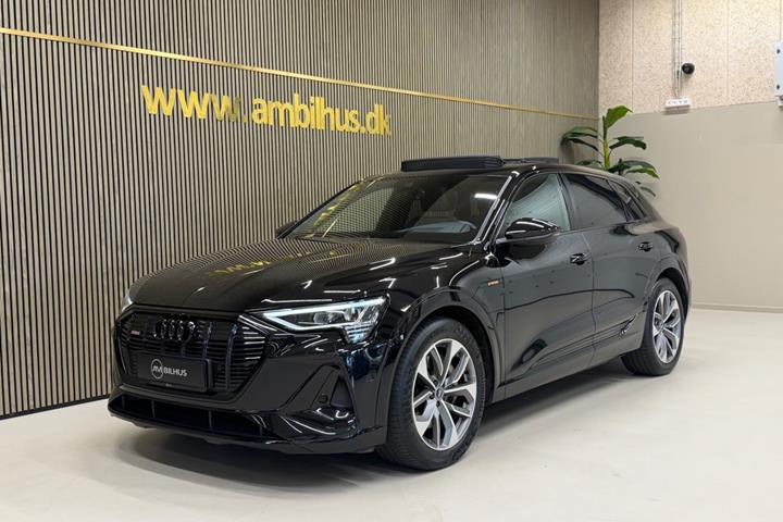 Sort Audi e-tron fra 2021