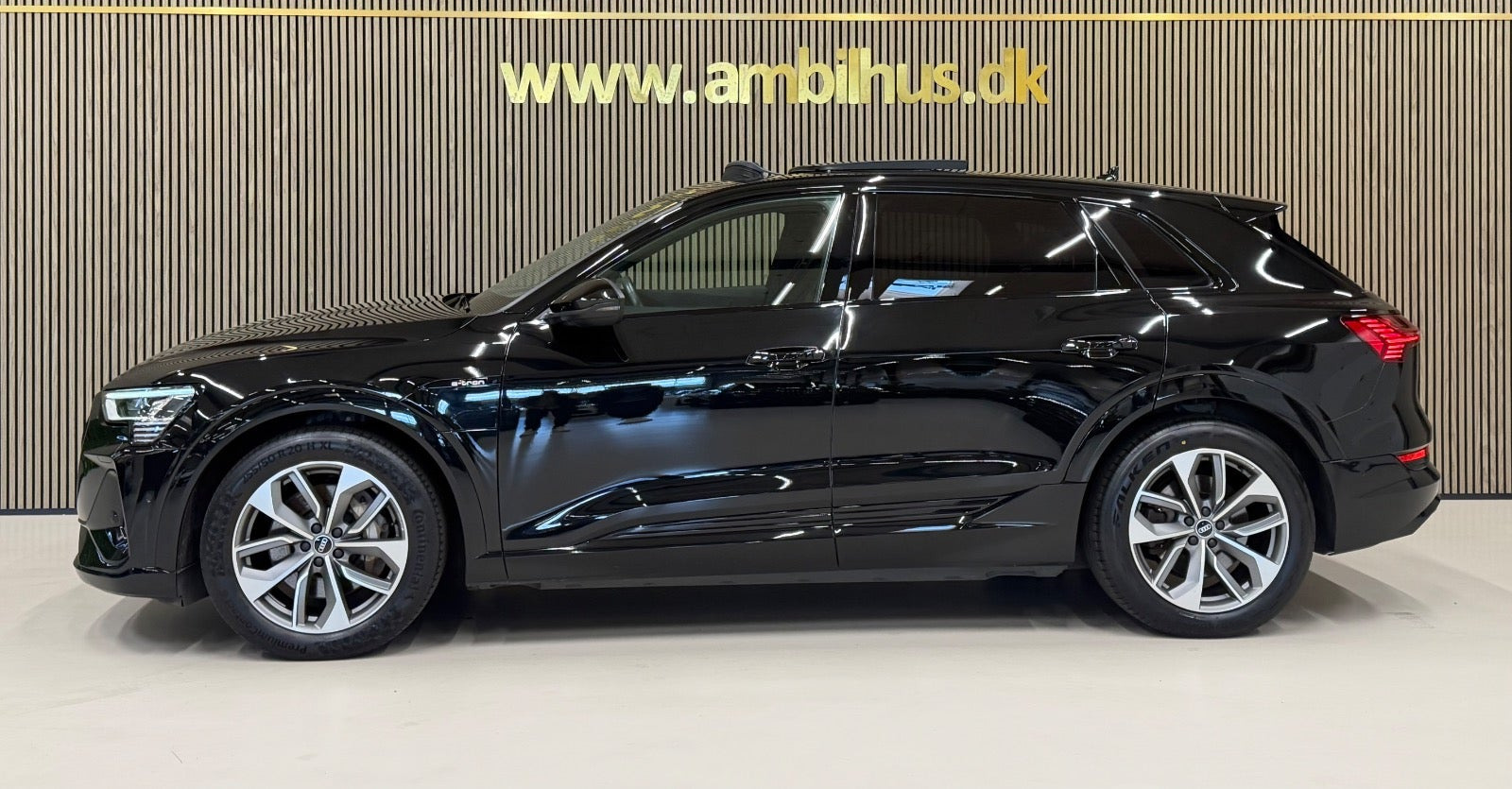 Sort Audi e-tron fra 2021