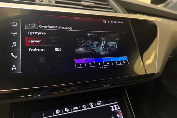 Sort Audi e-tron fra 2021