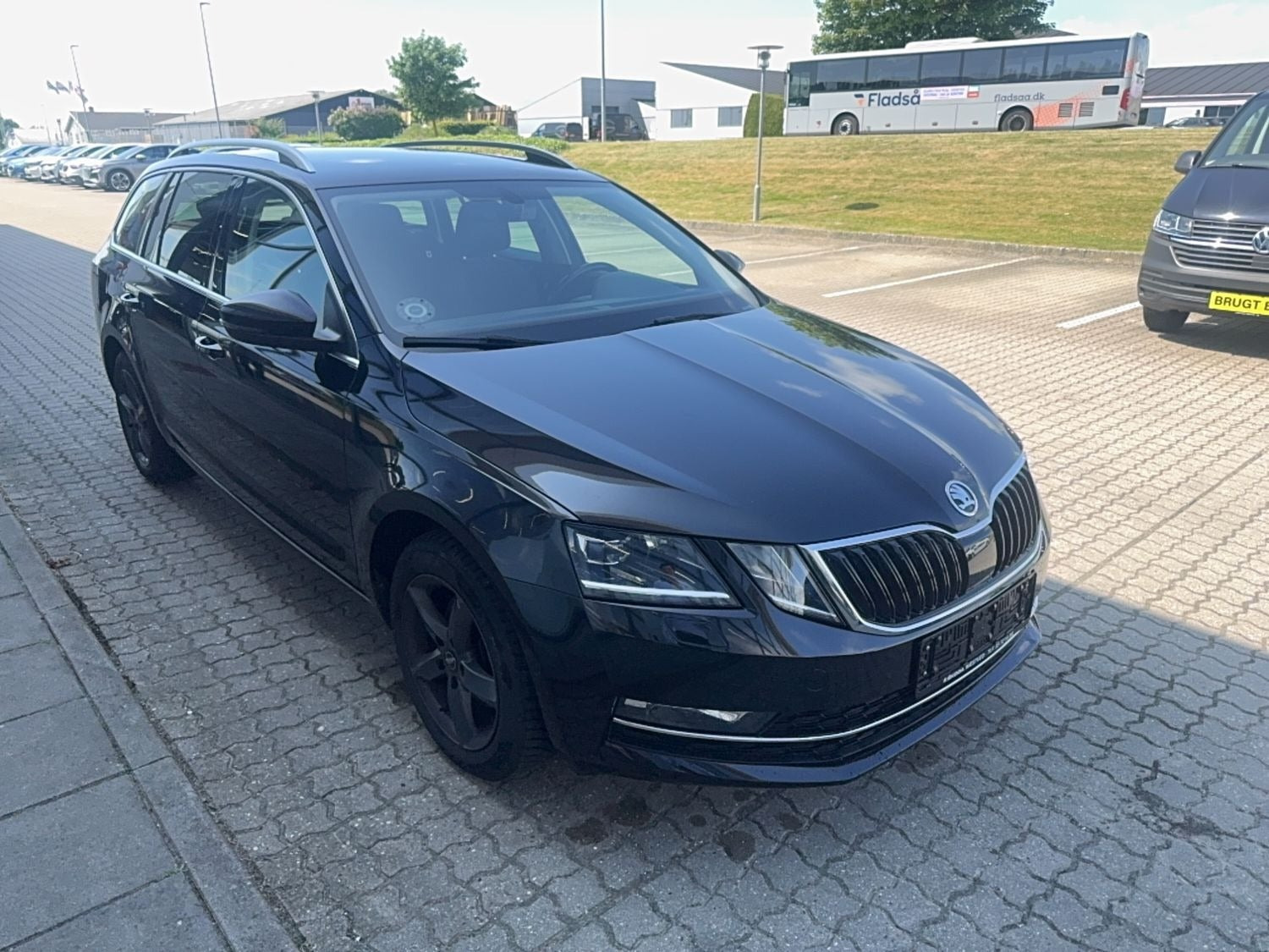 Sort Skoda Octavia fra 2018