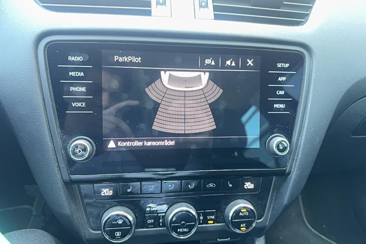 Sort Skoda Octavia fra 2018