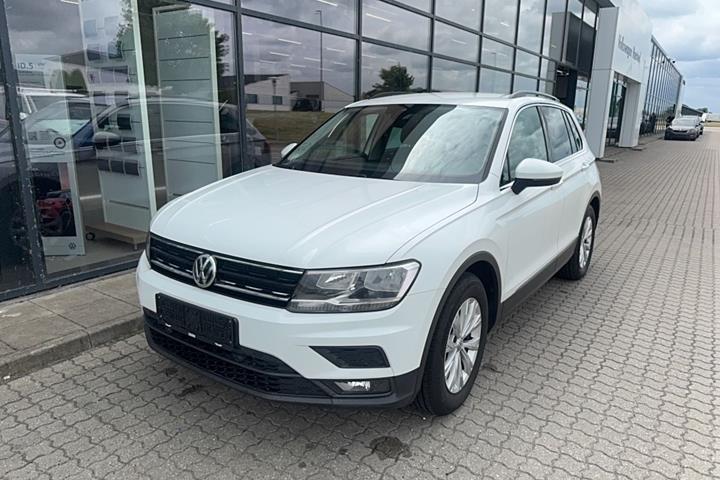 Hvid VW Tiguan fra 2019
