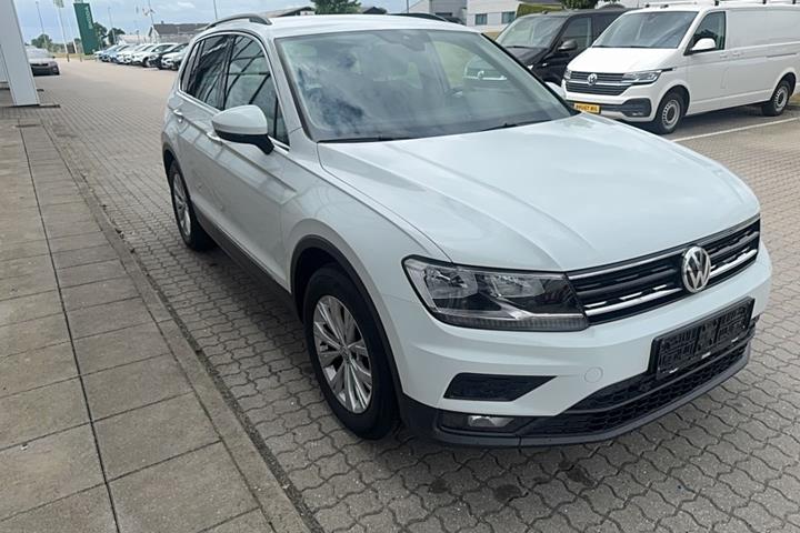 Hvid VW Tiguan fra 2019