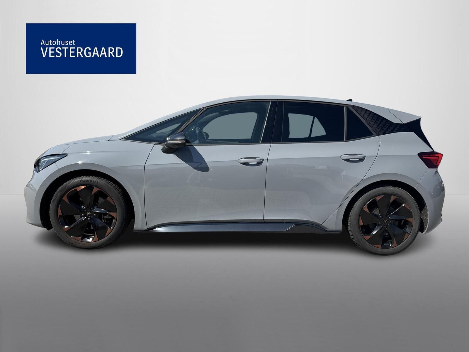 Grå Cupra Born fra 2024