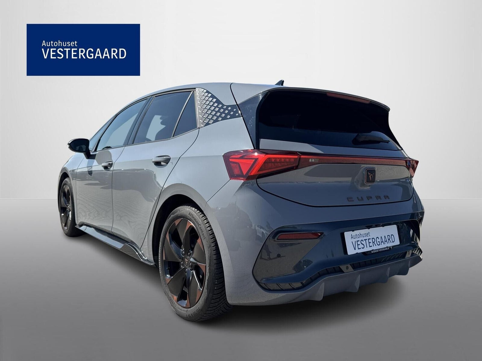 Grå Cupra Born fra 2024
