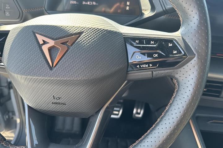 Grå Cupra Born fra 2024