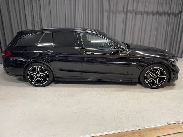Sort Mercedes C220 d fra 2021