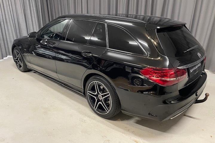 Sort Mercedes C220 d fra 2021