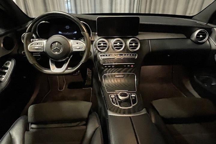 Sort Mercedes C220 d fra 2021