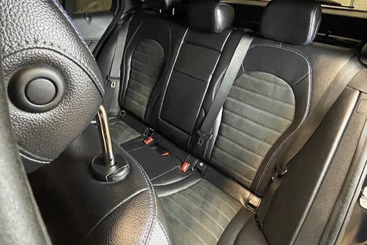 Sort Mercedes C220 d fra 2021