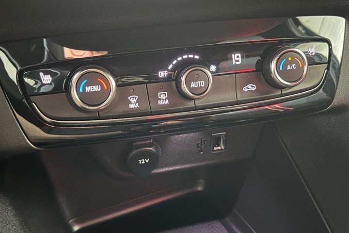 Sort Opel Corsa-e fra 2023