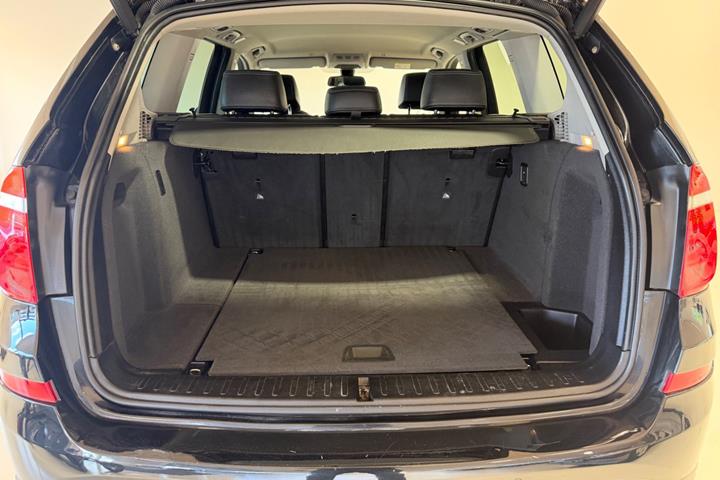 Sort BMW X3 fra 2016