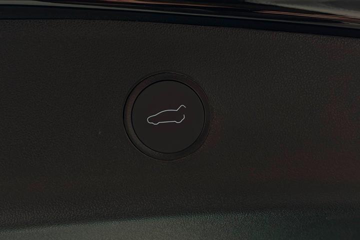 Sort Tesla Model 3 fra 2022