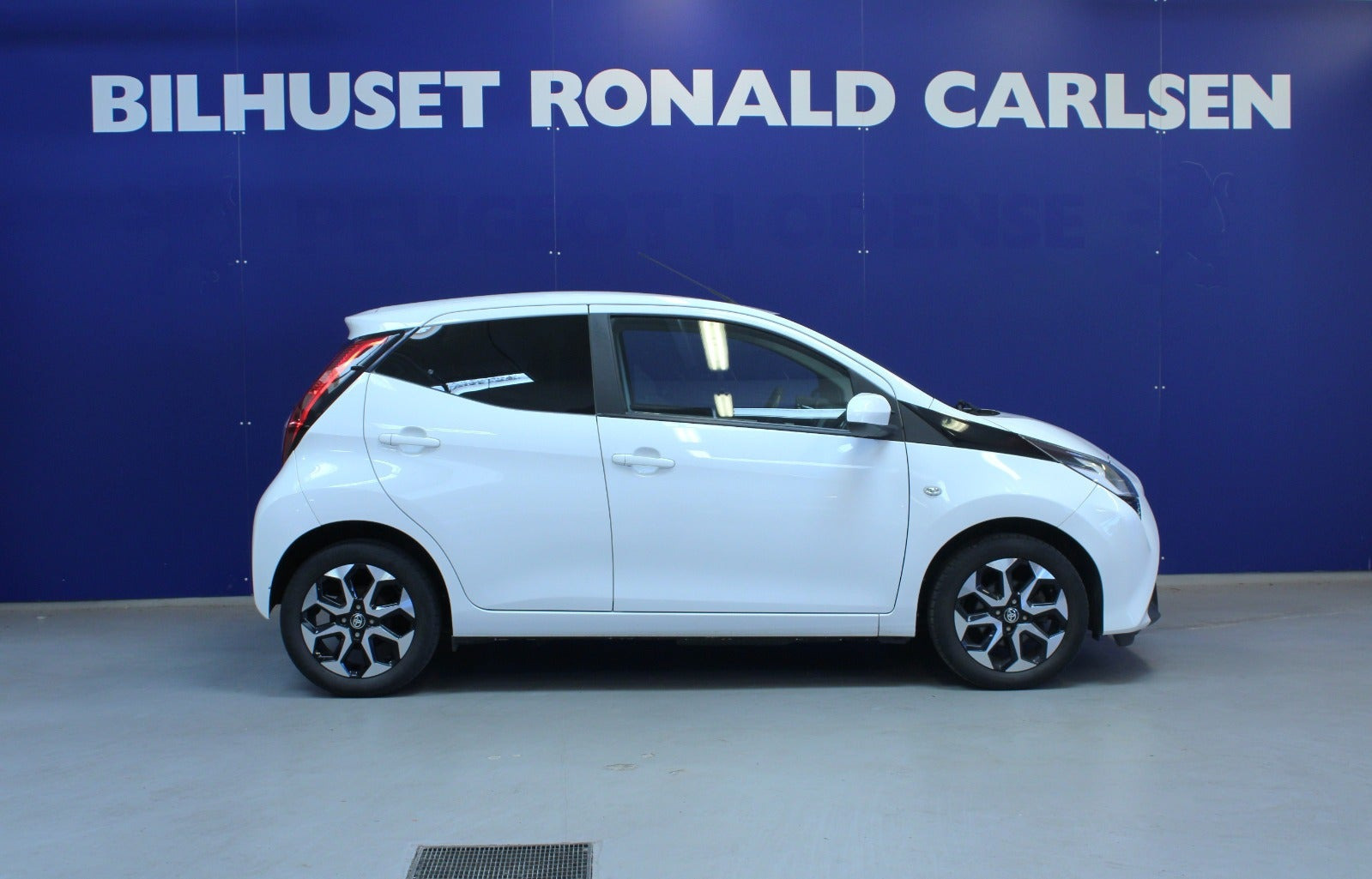 Hvid Toyota Aygo fra 2018