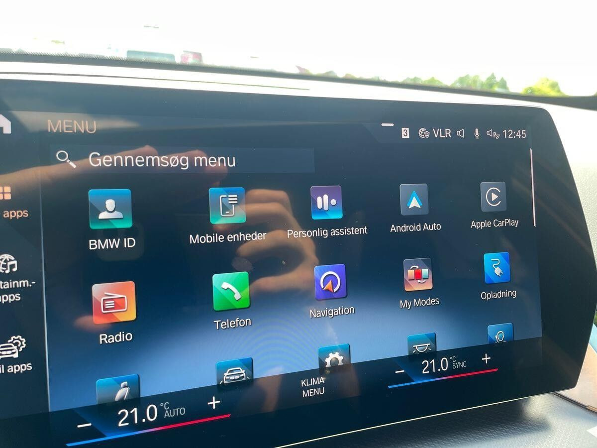 Blå BMW iX1 fra 2023