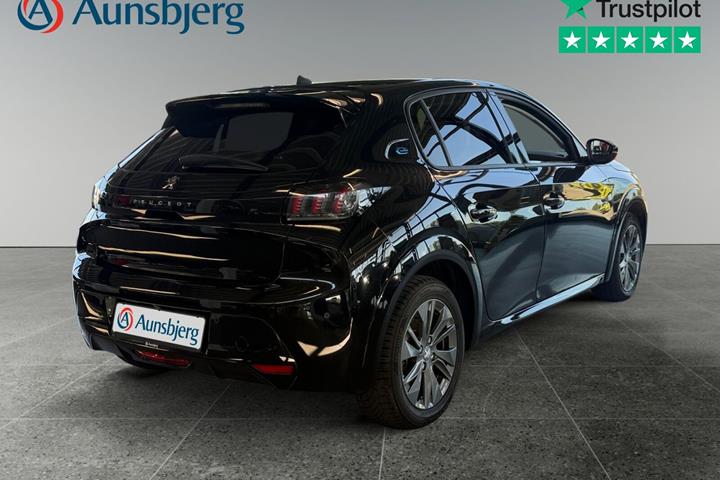 Sort Peugeot e-208 fra 2023