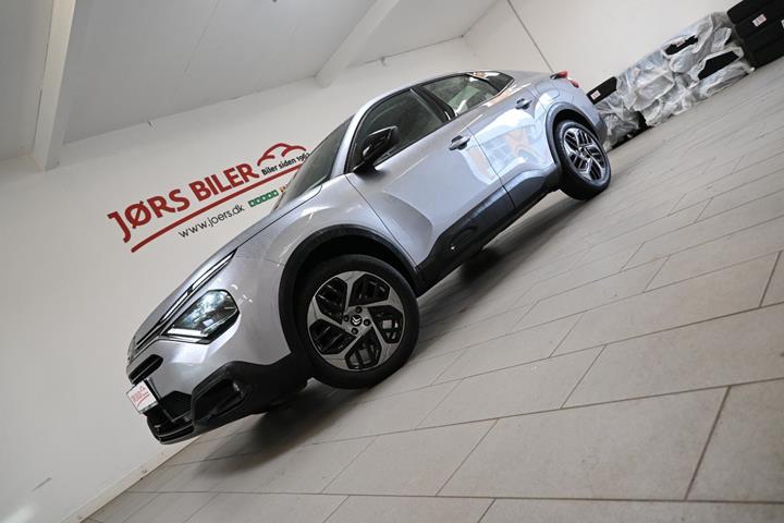 Grå Citroën C4 X fra 2023