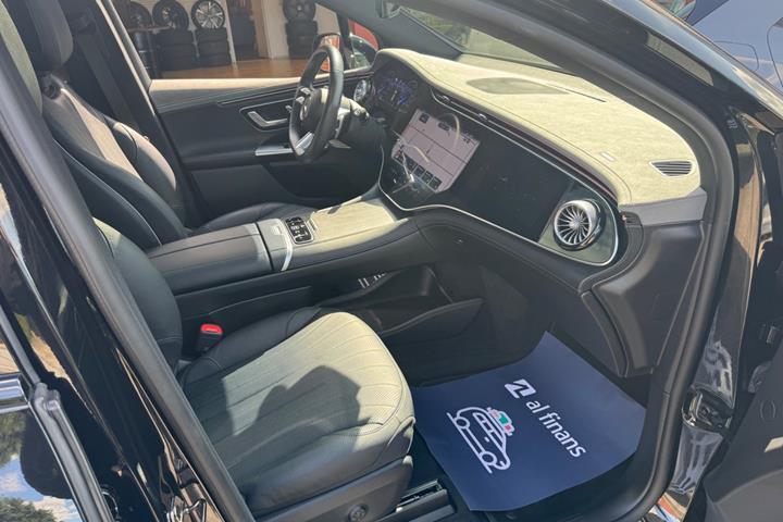 Sort Mercedes EQE350+ SUV fra 2023