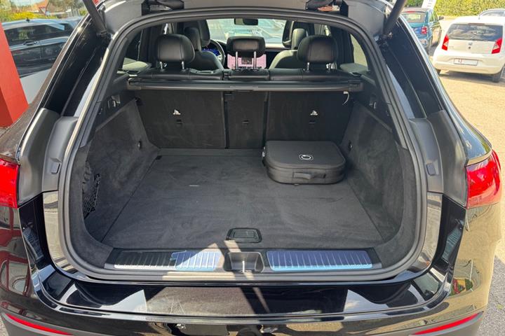 Sort Mercedes EQE350+ SUV fra 2023