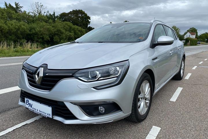 Sølv Renault Megane IV fra 2020