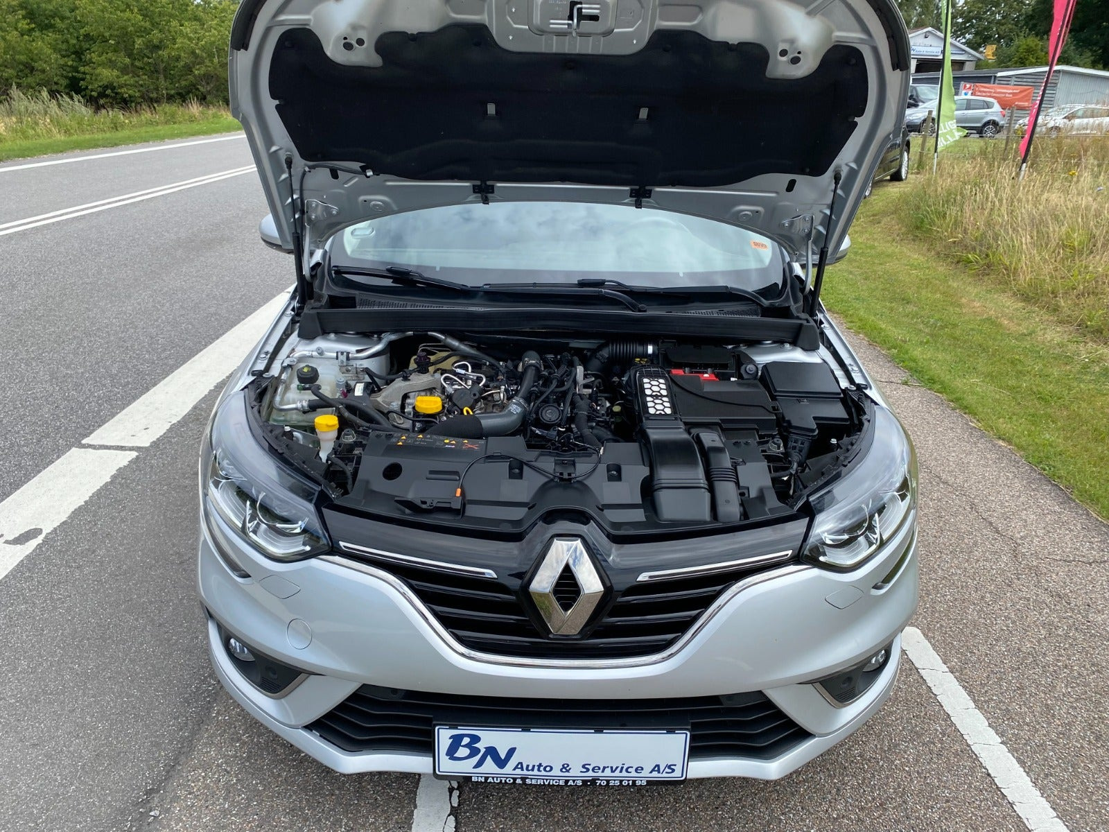 Sølv Renault Megane IV fra 2020