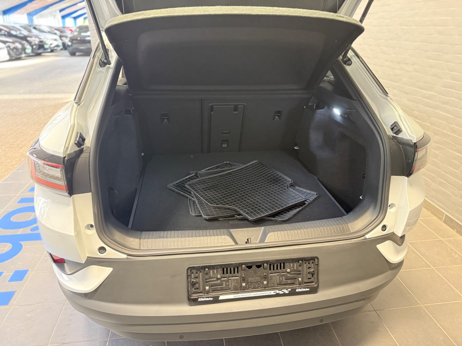 Hvid VW ID.4 fra 2023