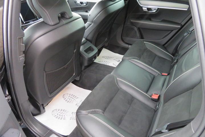 Sort Volvo V90 fra 2019