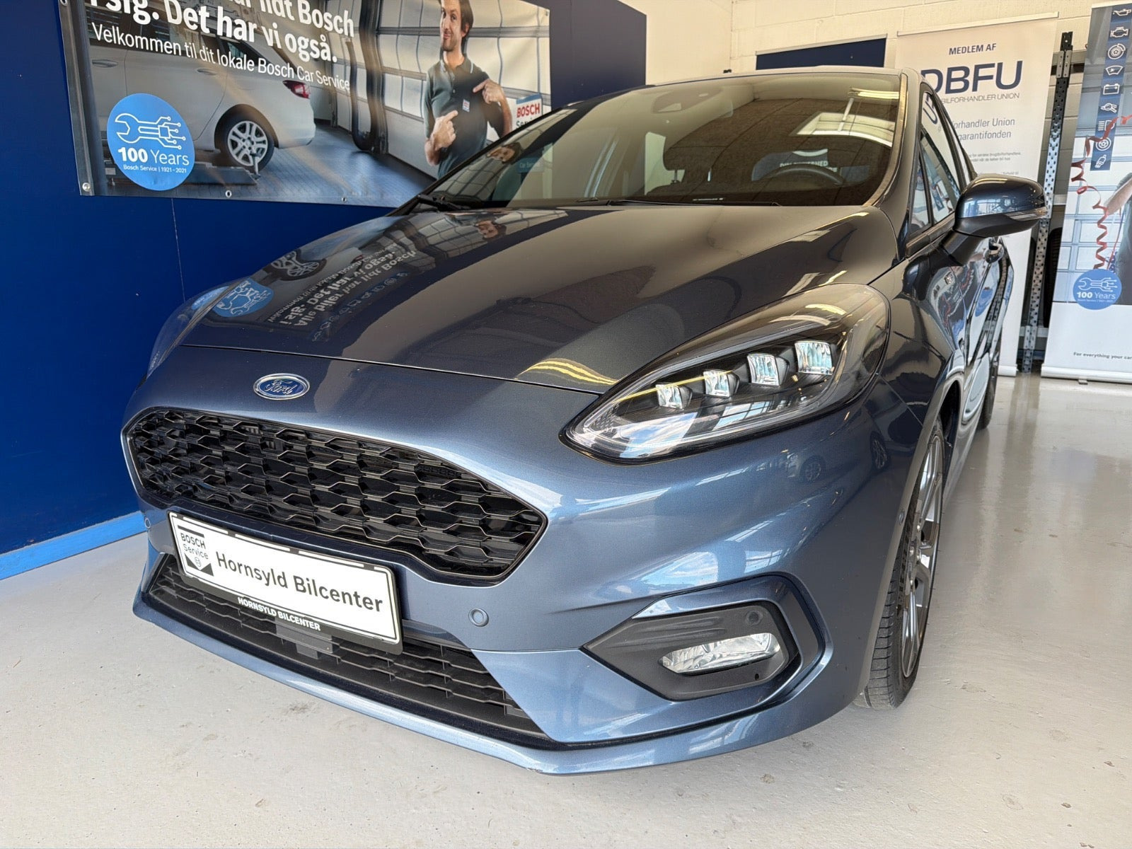 Blå Ford Fiesta fra 2020