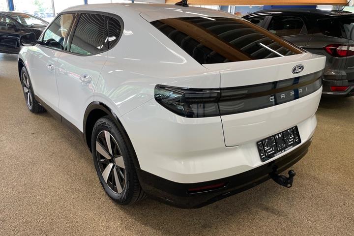 Hvid Ford Capri fra 2025
