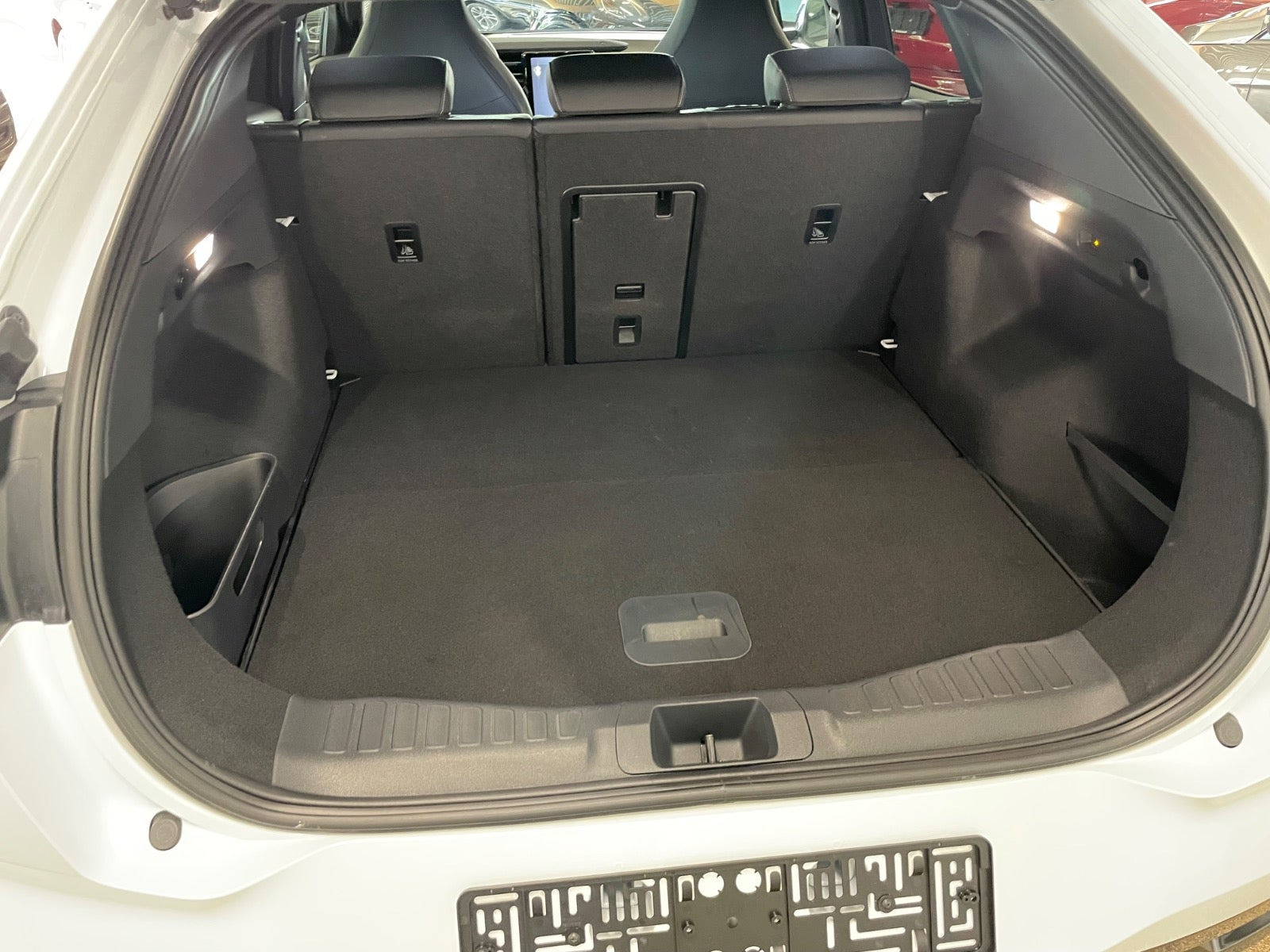 Hvid Ford Capri fra 2025