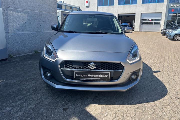 Grå Suzuki Swift fra 2019