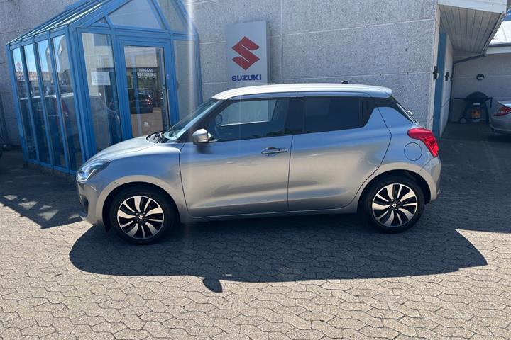 Grå Suzuki Swift fra 2019