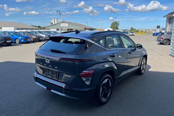 Grå Hyundai Kona fra 2025