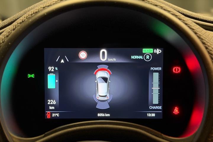 Grå Fiat 500e fra 2024