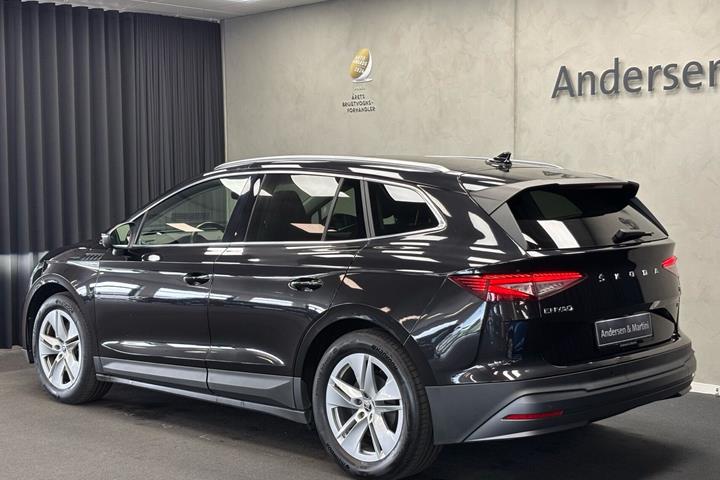 Sort Skoda Enyaq fra 2021