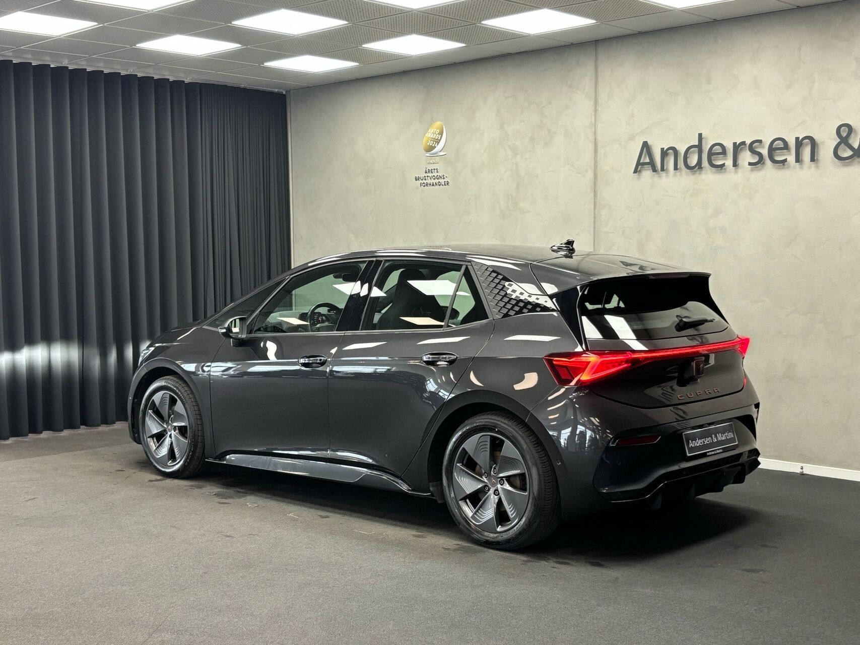 Grå Cupra Born fra 2022