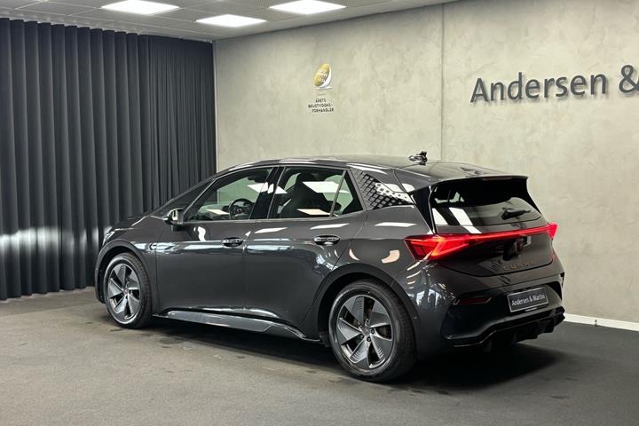 Grå Cupra Born fra 2022