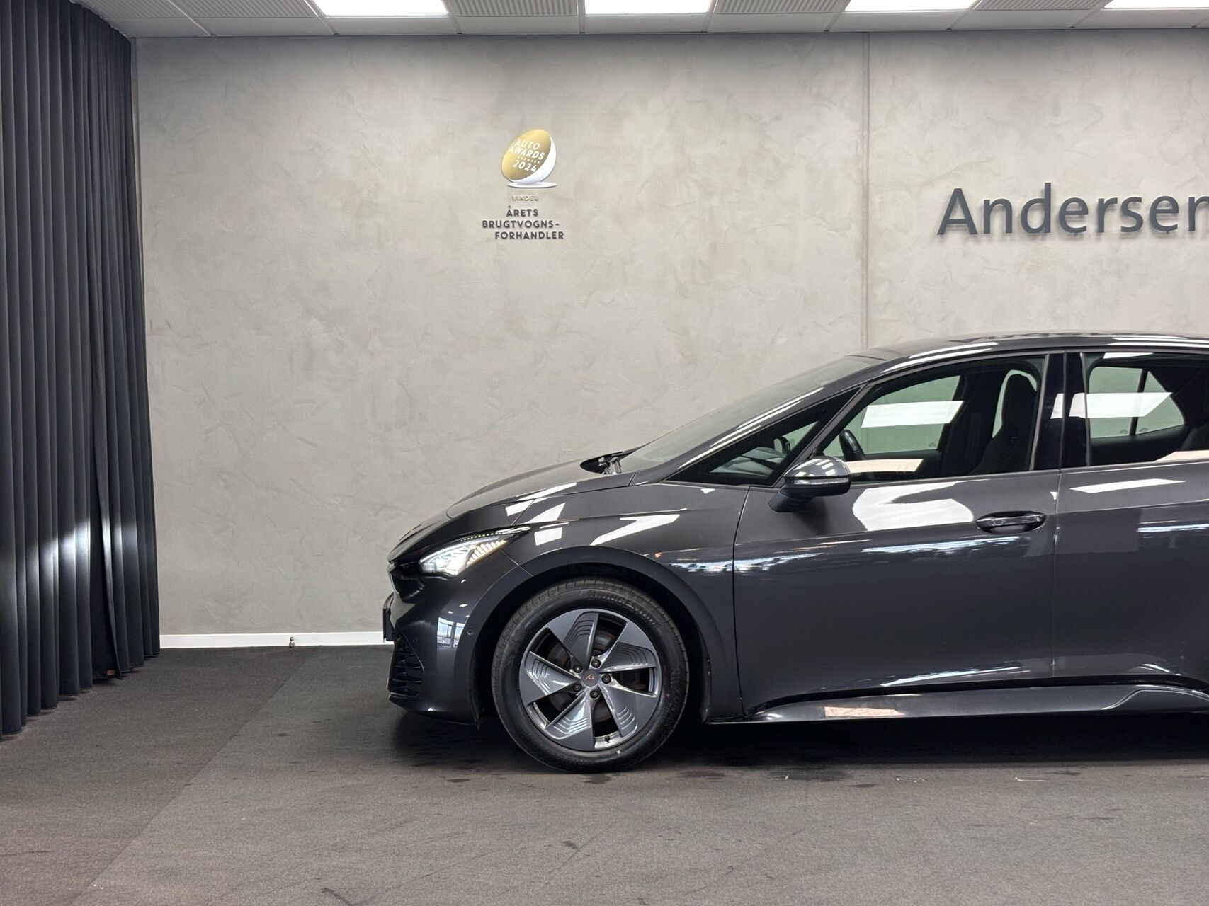 Grå Cupra Born fra 2022