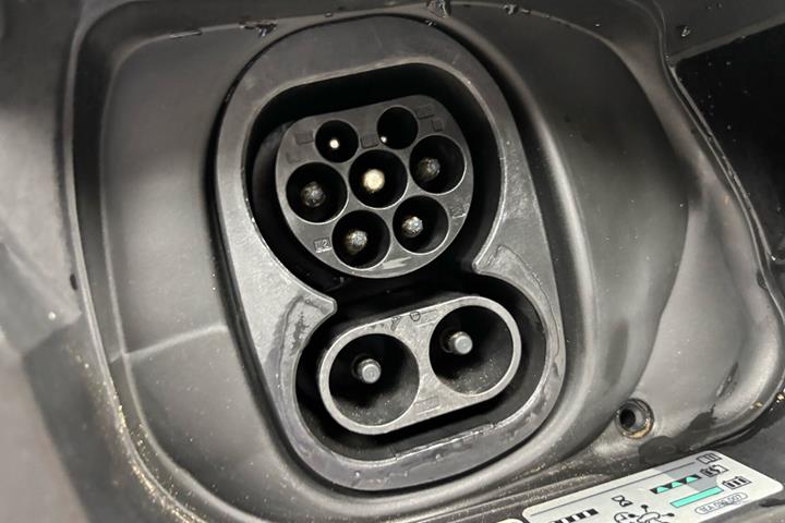 Grå Cupra Born fra 2022