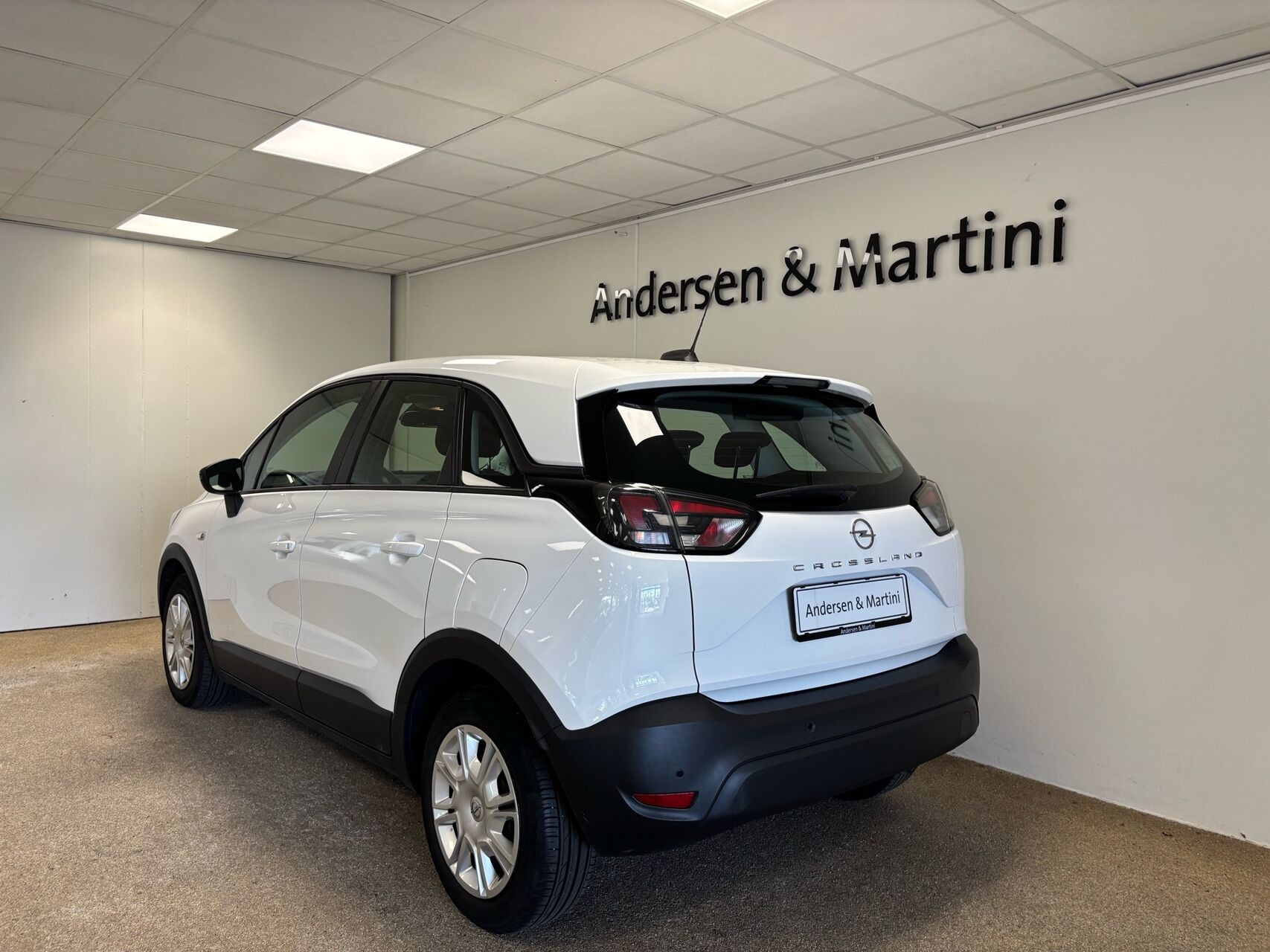 Hvid Opel Crossland fra 2022