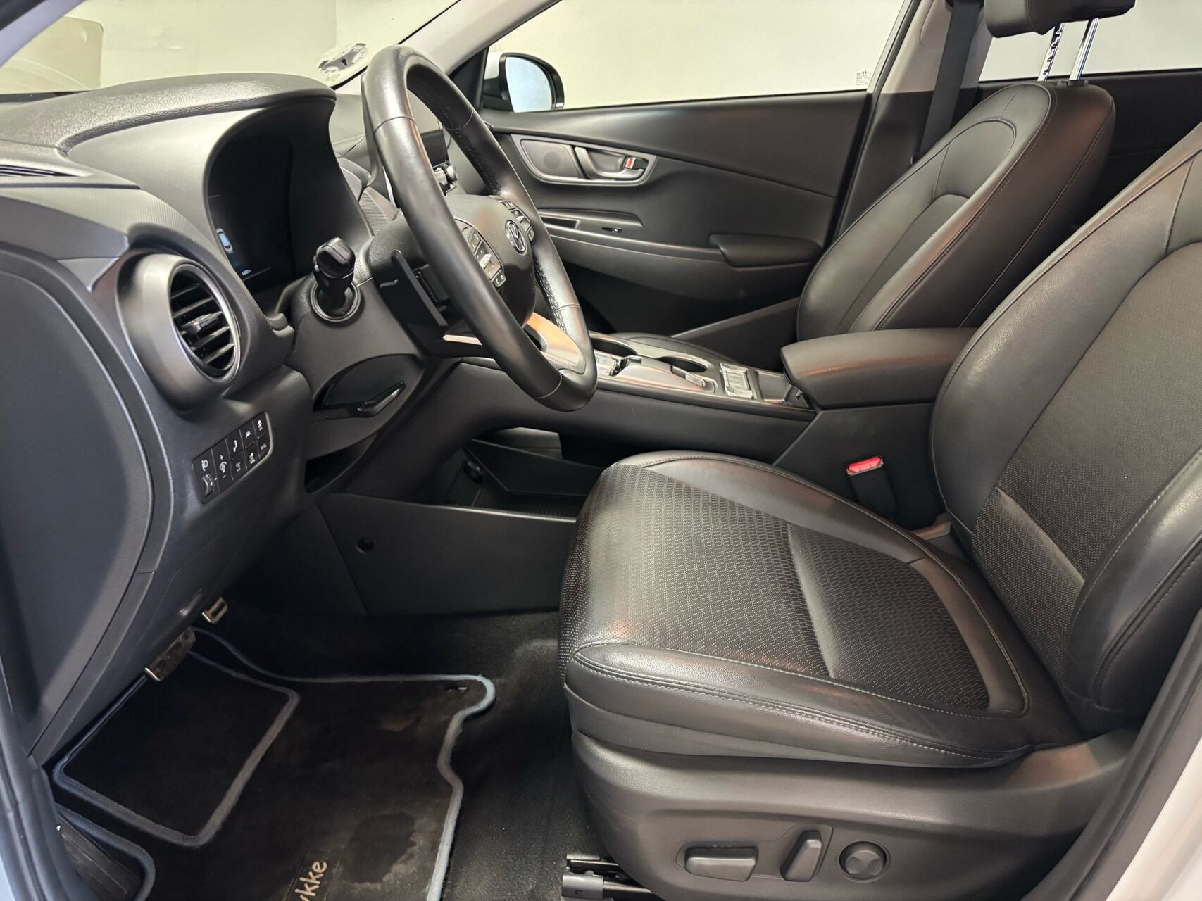 Hvid Hyundai Kona fra 2020