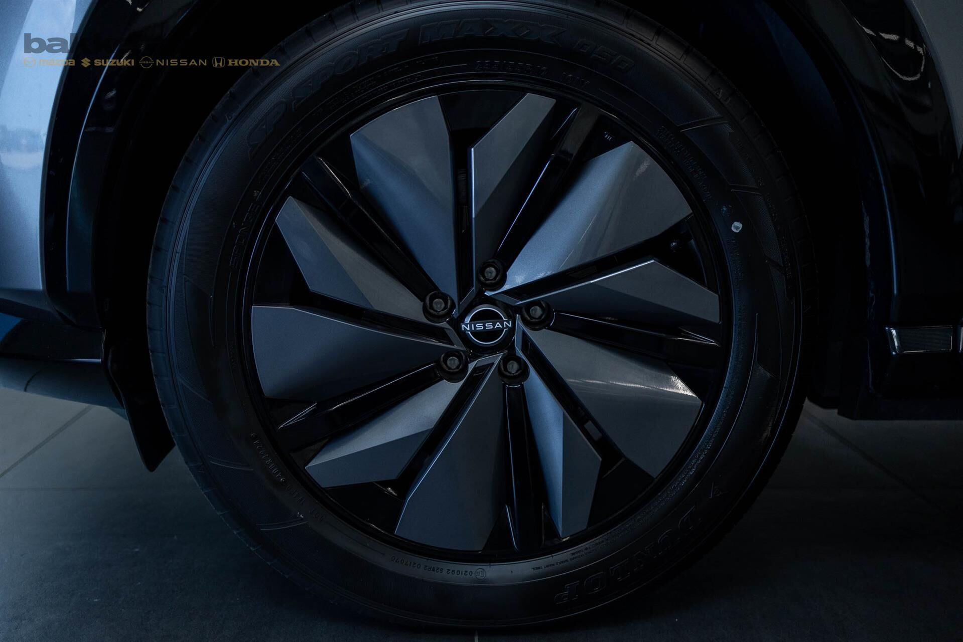Grå Nissan Ariya fra 2025