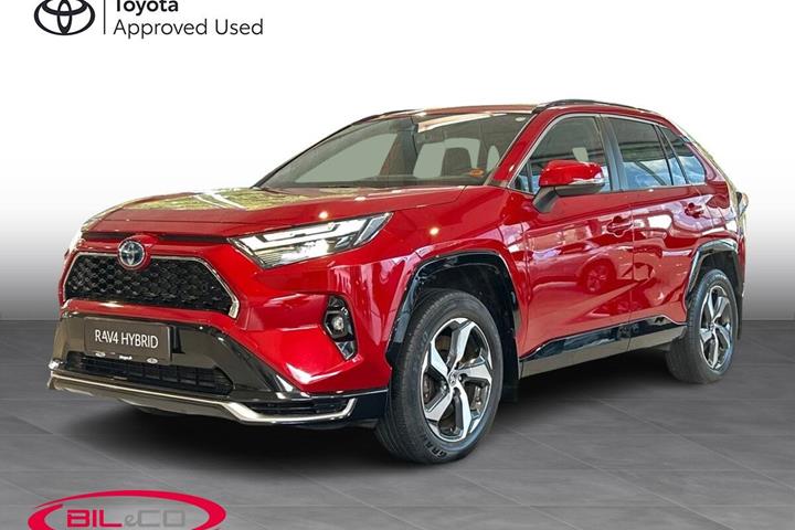 Rød Toyota RAV4 Plug-in fra 2022 set udefra