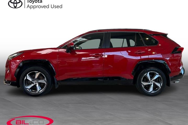 Rød Toyota RAV4 Plug-in fra 2022