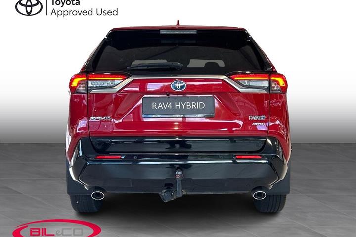 Rød Toyota RAV4 Plug-in fra 2022