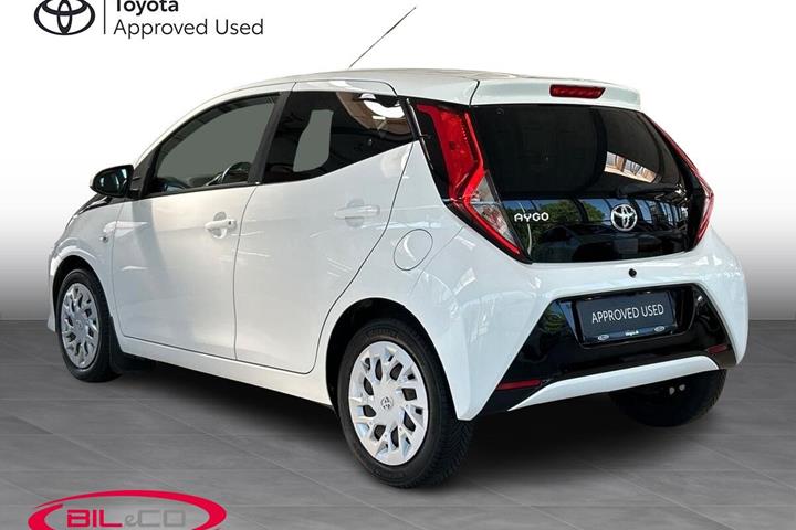 Hvid Toyota Aygo fra 2019