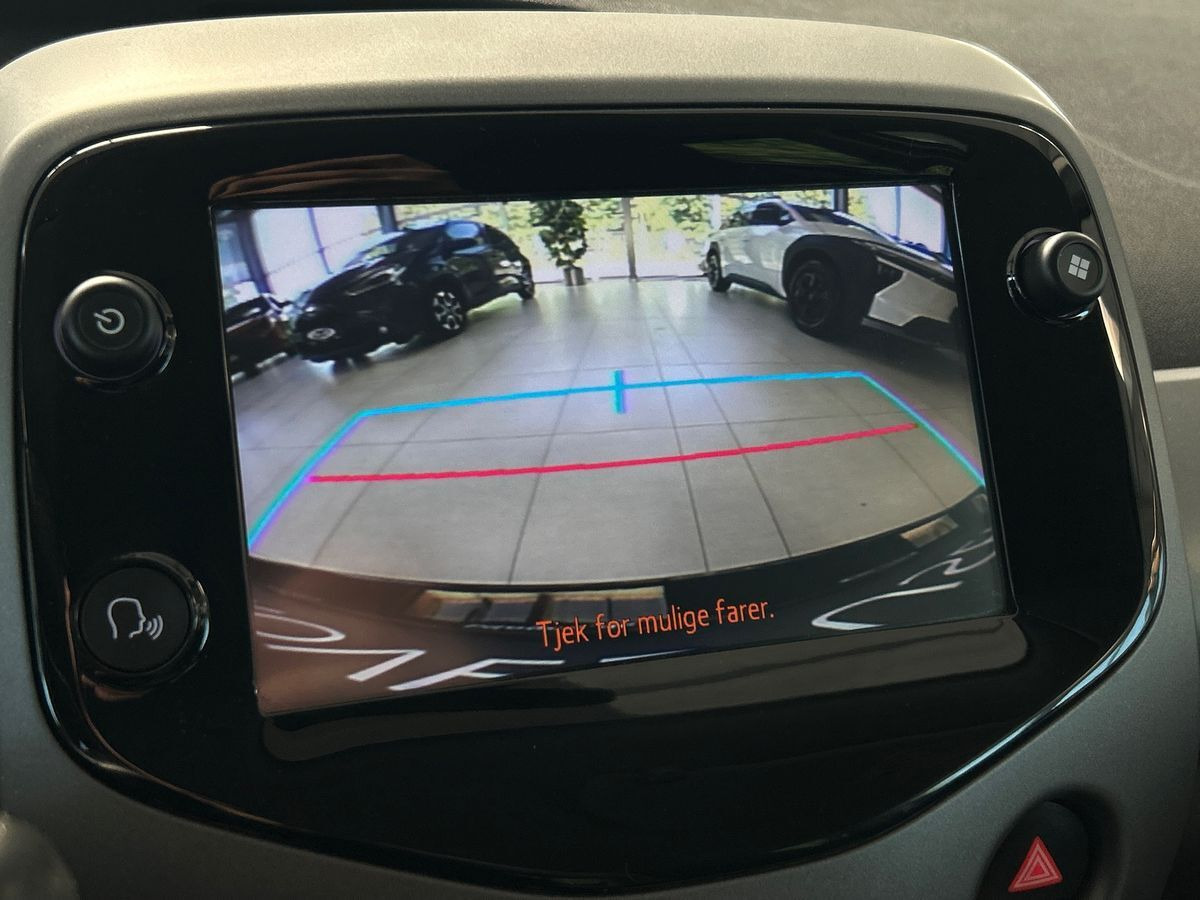 Hvid Toyota Aygo fra 2019