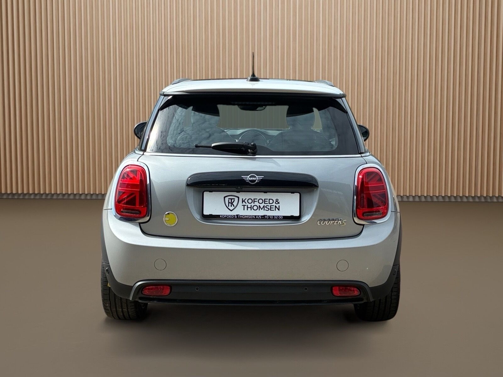Grå Mini Cooper fra 2023